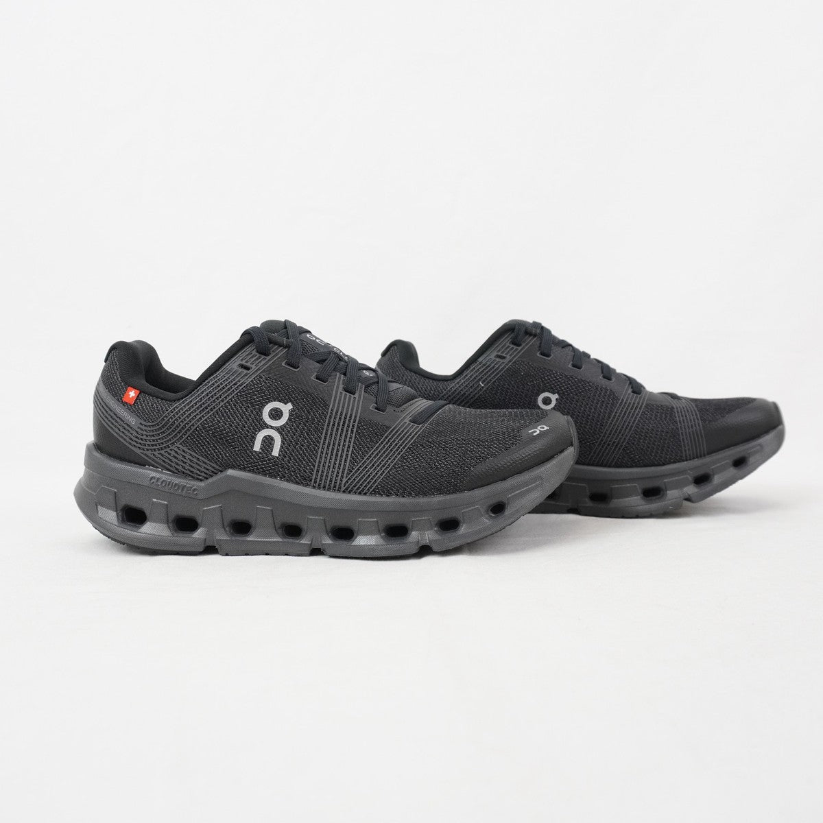 On CloudGo ‘Triple Black’ Women’s