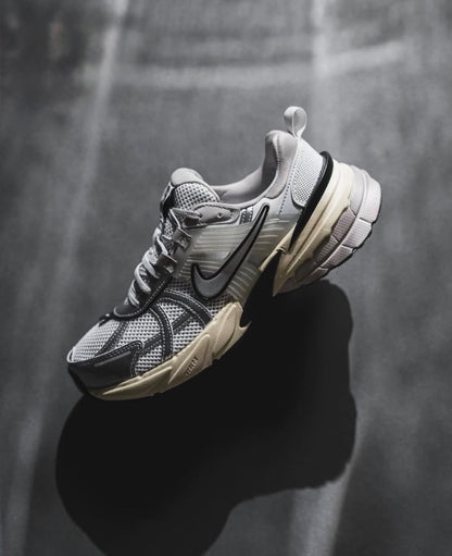 Nike V2K “Metallic Silver” Women’s