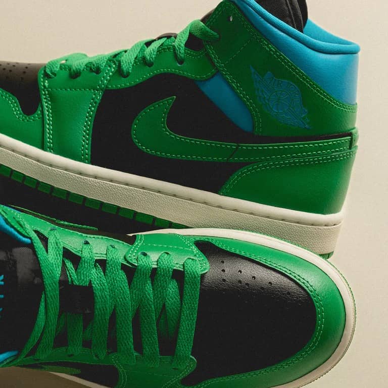 Nike Air Jordan 1 Mid 'Aquatone/Lucky Verde'