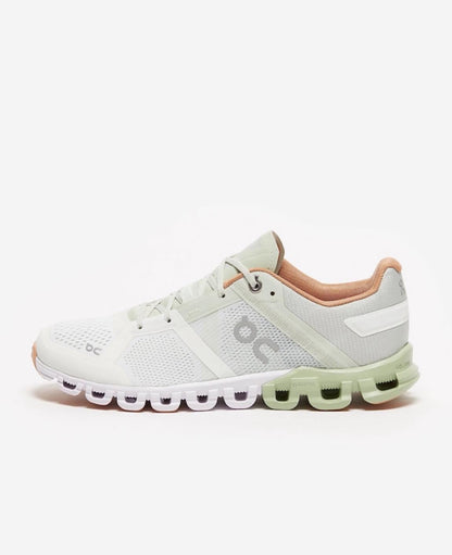 On Cloudflow “Aloe White” Women’s