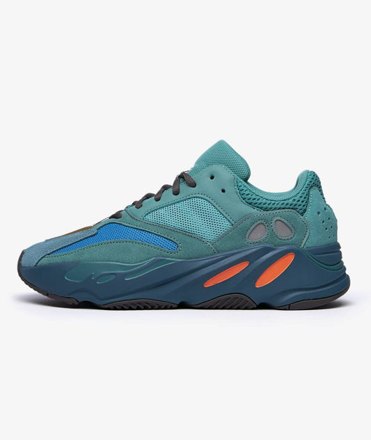 adidas Yeezy Boost 700 Azul Descolorido